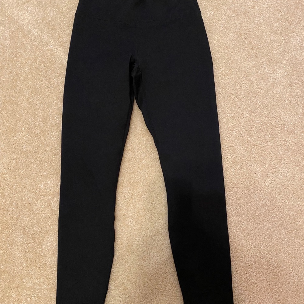 Fabletics High-Waisted Powerhold 7/8 leggings